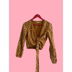 Marine Layer Brown Wrap Top size Small  🍂